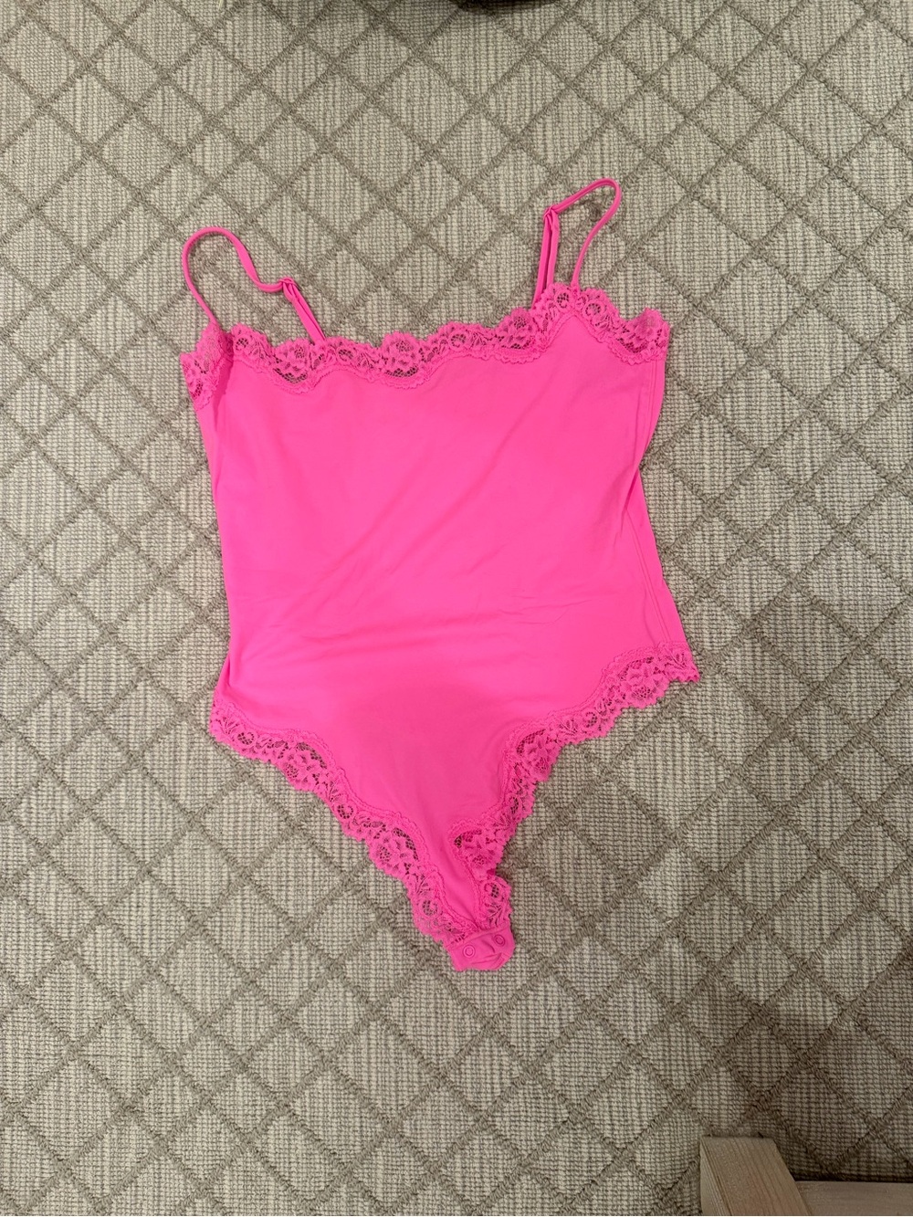 Skims Fits Everybody Lace Cami Bodysuit